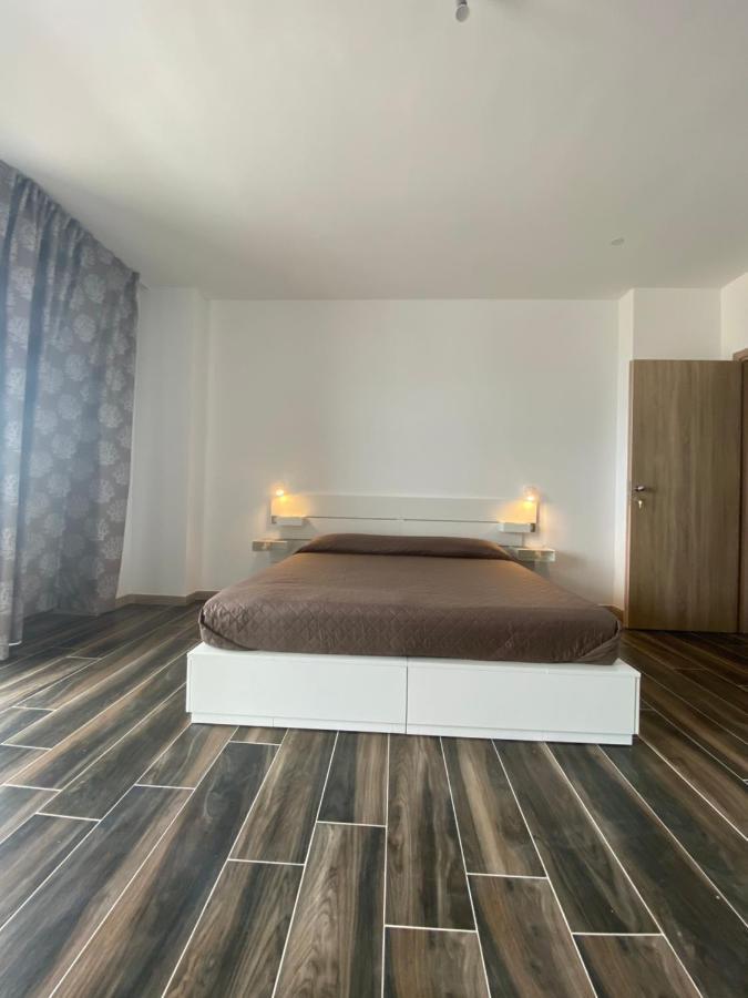 Manfredi Sea Room Вьесте Экстерьер фото