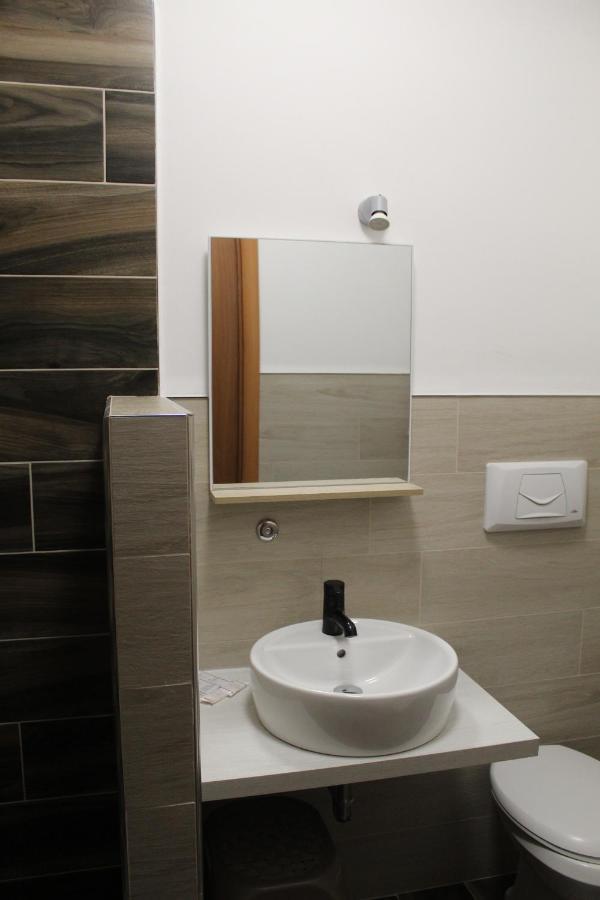 Manfredi Sea Room Вьесте Экстерьер фото