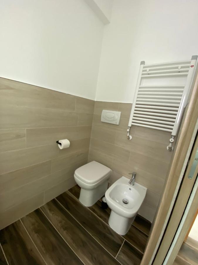 Manfredi Sea Room Вьесте Экстерьер фото