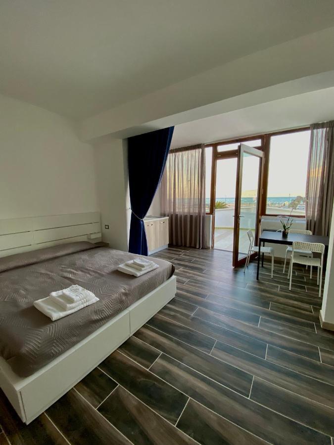 Manfredi Sea Room Вьесте Экстерьер фото