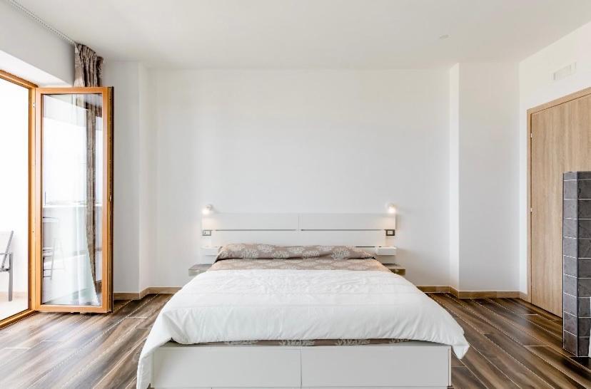 Manfredi Sea Room Вьесте Экстерьер фото