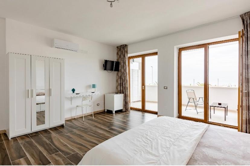 Manfredi Sea Room Вьесте Экстерьер фото
