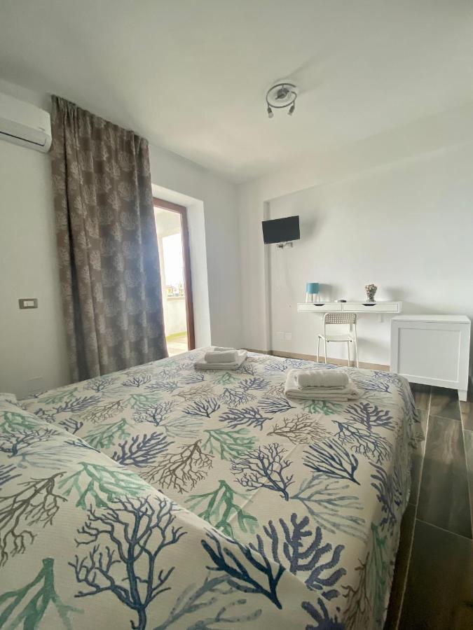 Manfredi Sea Room Вьесте Экстерьер фото