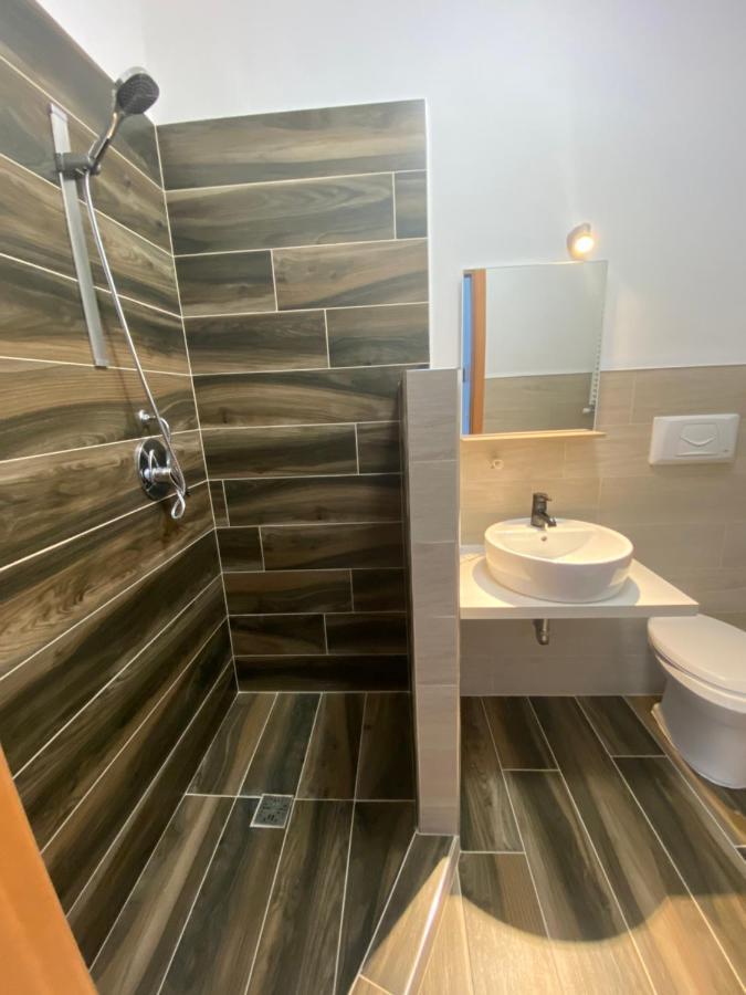 Manfredi Sea Room Вьесте Экстерьер фото